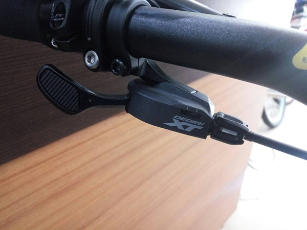 Bộ đề SHIMANO Deore XT linh hoạt chuyển tốc