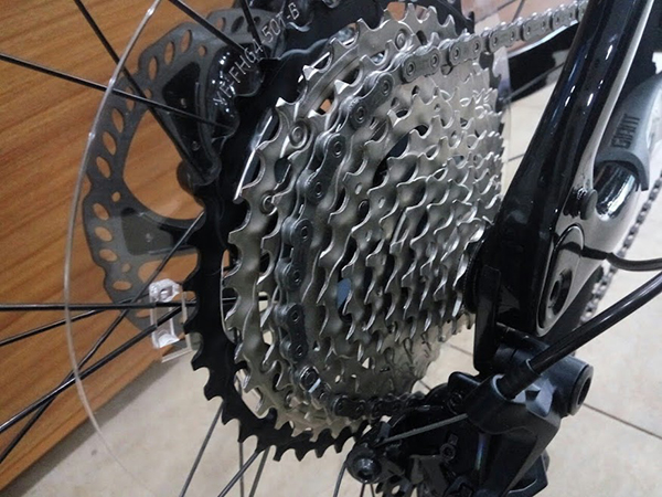 Bộ truyền động Shimano SLX 24 tốc độ