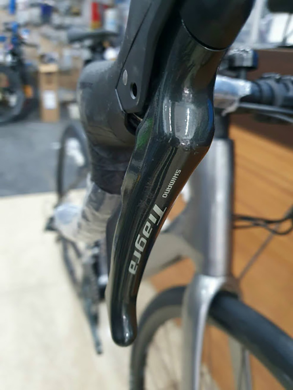 Bộ truyền động SHIMANO Tiagra cao cấp, hiện đại