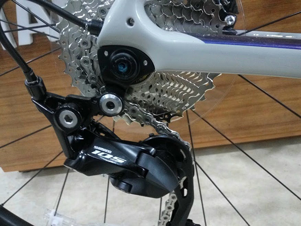 bộ truyền động SHIMANO 105