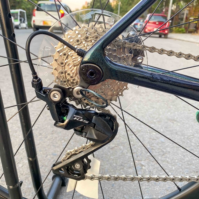 Bộ truyền động SHIMANO 105 22 tốc độ 