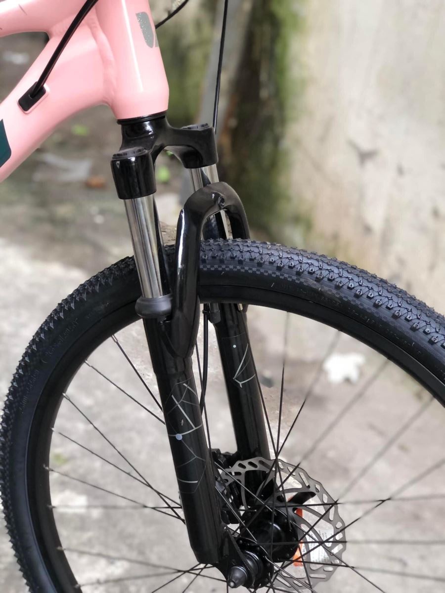 Êm ái khi di chuyển với phuộc trước 