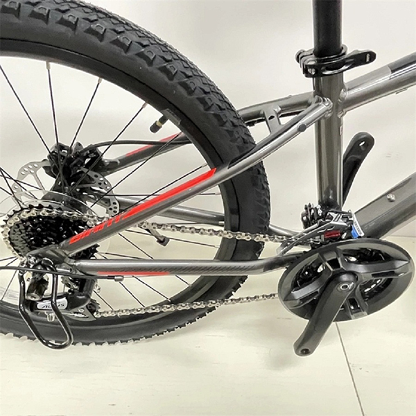 Bộ truyền động SHIMANO cho phép chuyển tốc nhẹ nhàng