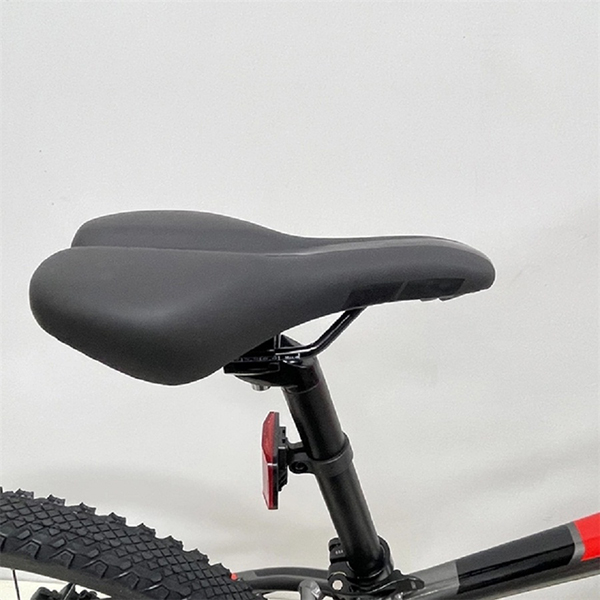 Yên xe Giant bọc da êm ái