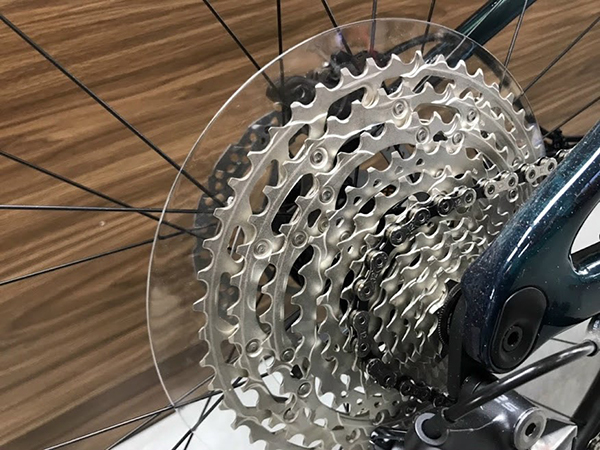 Bộ truyền động SHIMANO cao cấp, chuyển số nhẹ nhàng