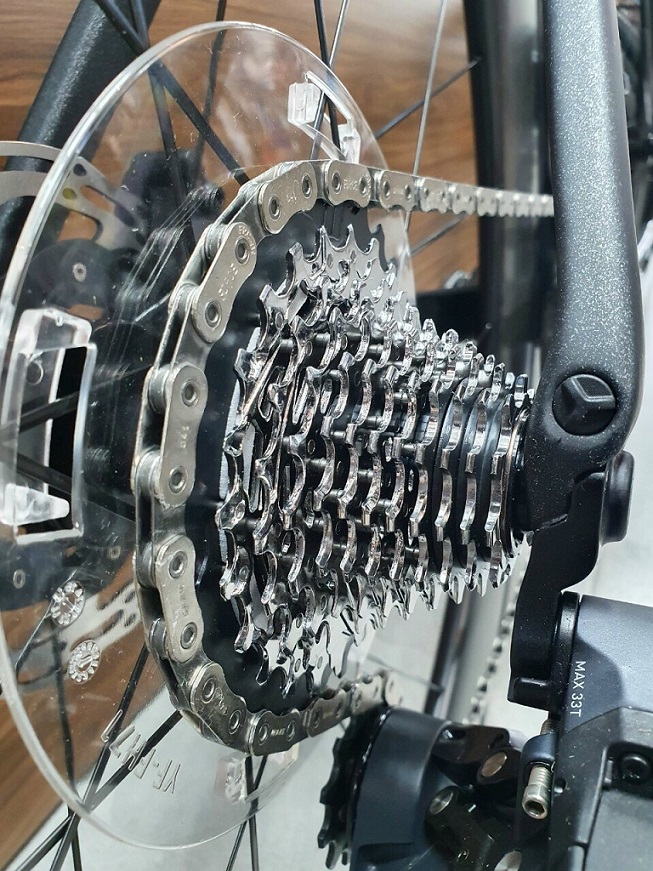líp SRAM Force, 12-speed mượt mà