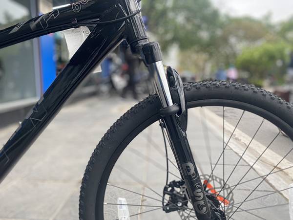 phuộc trước xe Giant ATX 660 2022