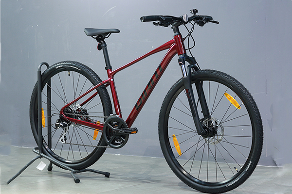 tay lái xe đạp địa hình thể thao Giant Roam 3 Disc 2021
