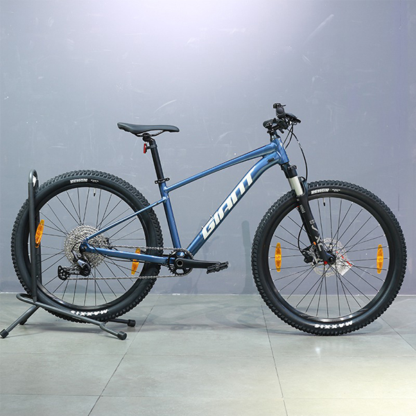 xe đạp địa hình thể thao Giant Talon 0 2021