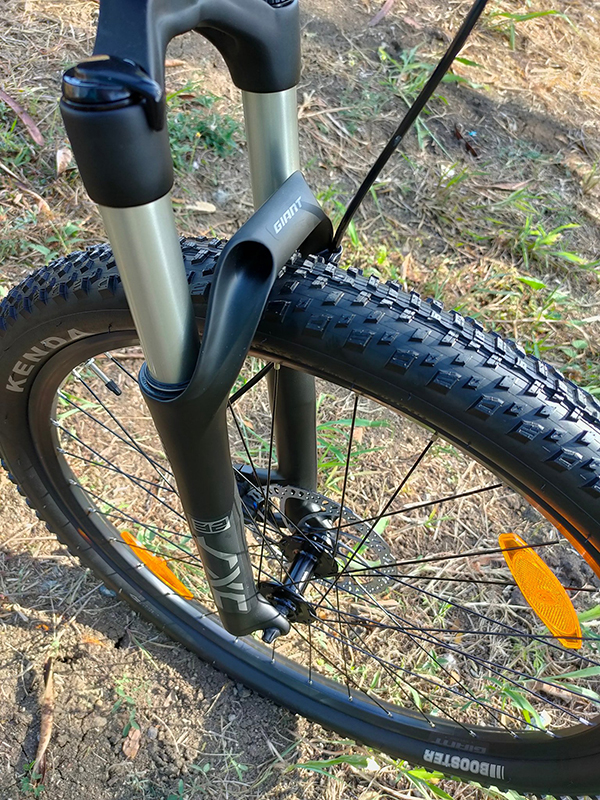 phuộc xe đạp địa hình thể thao Giant Talon 29 1 2022