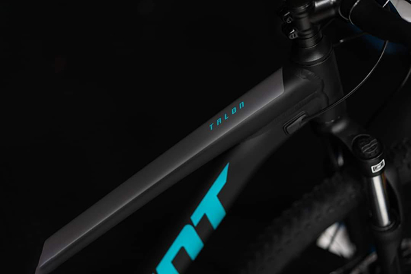 sườn xe đạp địa hình thể thao Giant Talon 3 2021