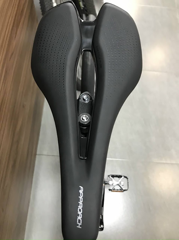 yên xe đạp đua Giant DEFY ADV 1 2022