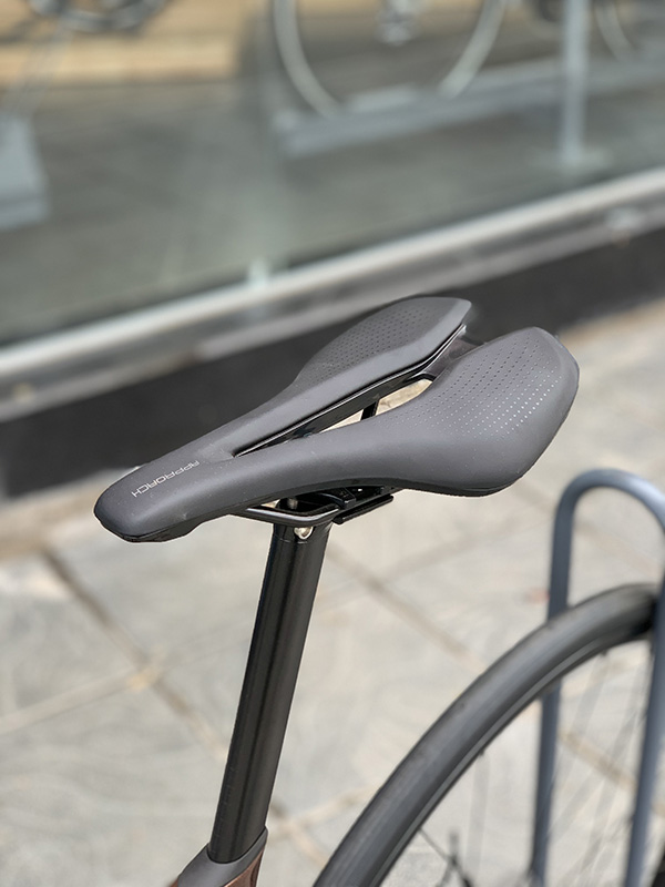 Yên xe đạp đua Giant TCR ADVANCED 2 DISC PRO COMPACT 2022