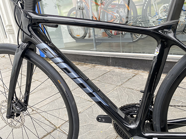 Khung xe xe đạp đua Giant TCR ADVANCED 2 DISC PRO COMPACT 2022