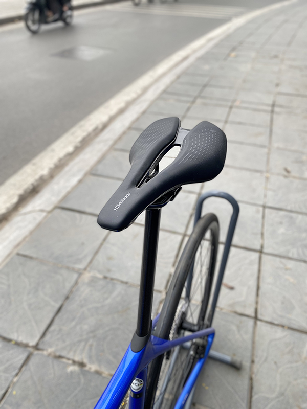 Yên xe xe đạp đua Giant TCR ADVANCED 3 DISC 2022