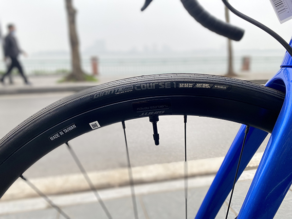 Bánh xe xe đạp đua Giant TCR ADVANCED 3 DISC 2022