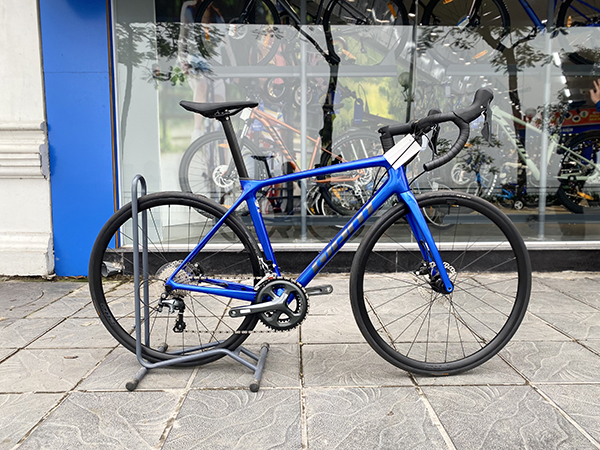 Tổng quan xe đạp đua Giant TCR ADVANCED 3 DISC 2022