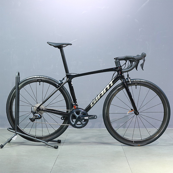 Tổng quan xe đạp đua Giant TCR ADVANCED PRO 1 2021