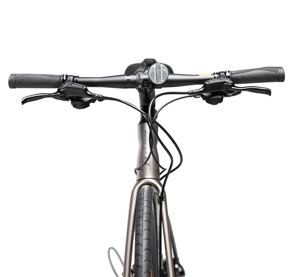 Nhìn từ trước xe đạp touring Giant FASTROAD SL 1 2022