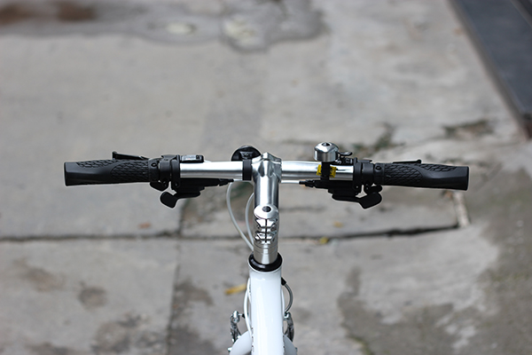 ghi đông xe đạp touring Giant Escape R3 MS 2022