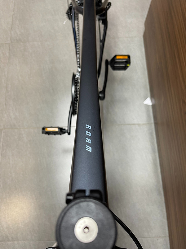 khung xe đạp địa hình thể thao Giant Roam 3 Disc 2023