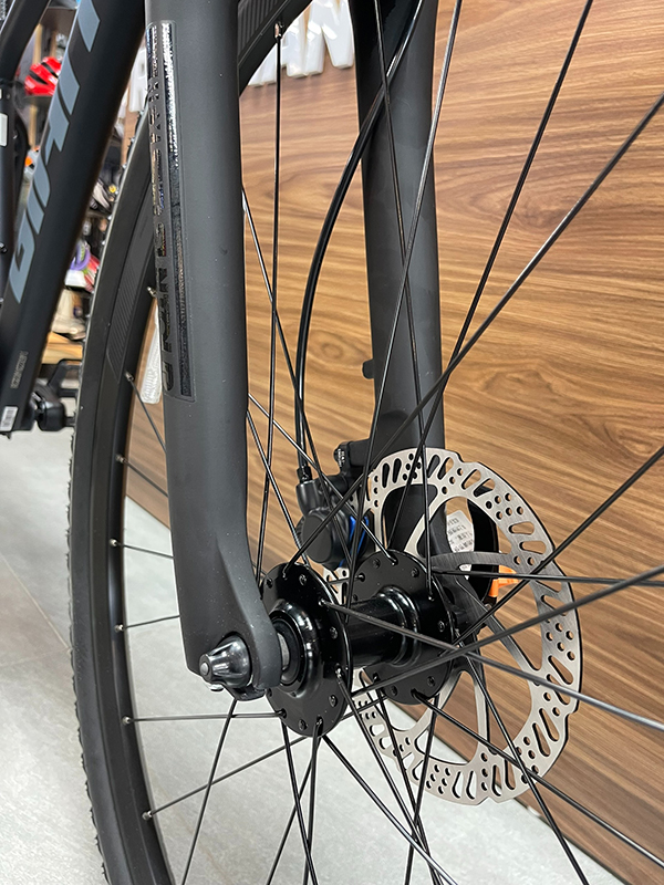 phuộc xe đạp địa hình thể thao Giant Roam 3 Disc 2023
