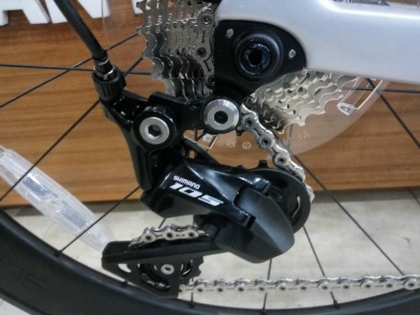 Chuyển tốc mượt mà với bộ đề SHIMANO
