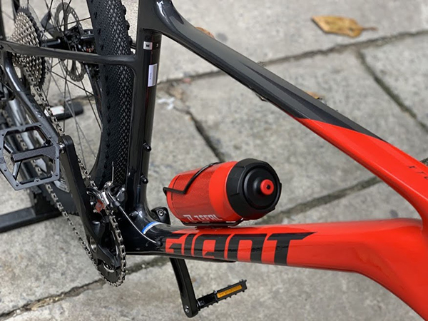 Khung sườn Carbon có trọng lượng cực nhẹ
