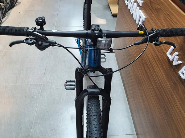 Kiểm soát xe dễ dàng với ghi đông ngang