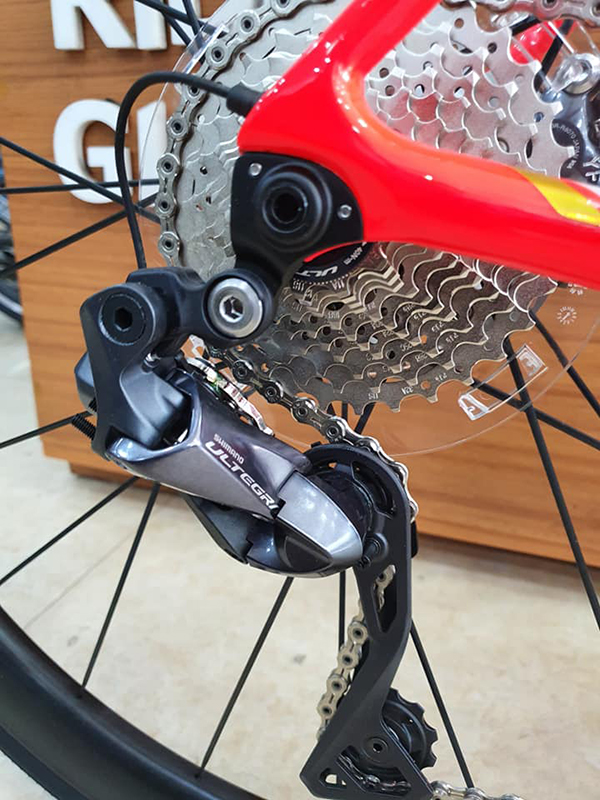 Đề sau Shimano Ultegra Di2 11S