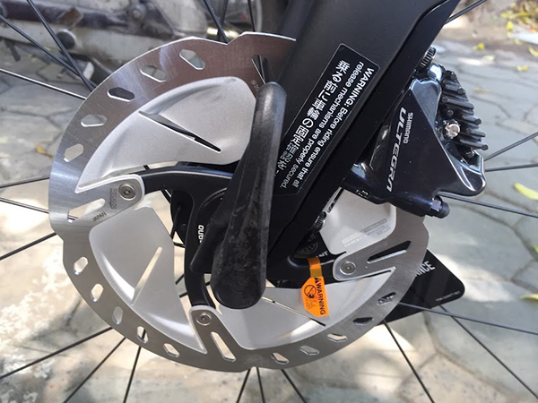 Phanh đĩa dầu trước Shimano Ultegra 