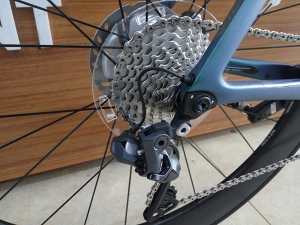 Củ đề sau SHIMANO ULTEGRA Di2 11S, líp SHIMANO ULTEGRA  11-30T,
