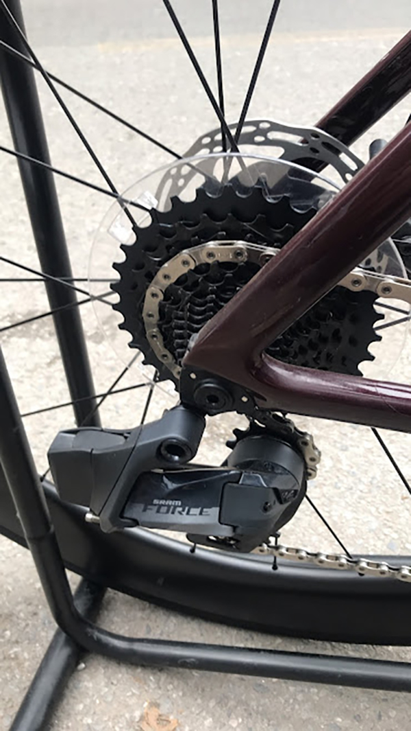 Củ đề sau Sram Force eTap AXS 12S và líp SRAM Force, 12-speed, 10x28