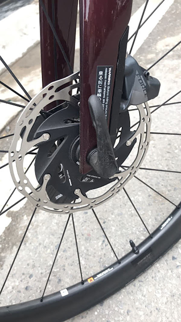 Phanh đĩa dầu trước SRAM Force
