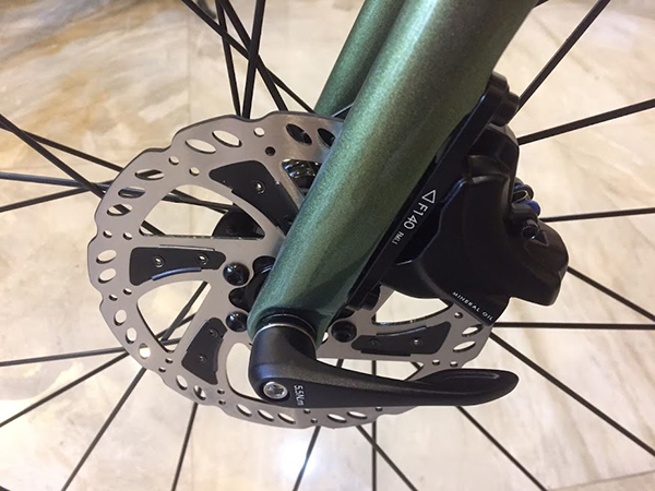 Bộ phanh đĩa dầu trước Shimano