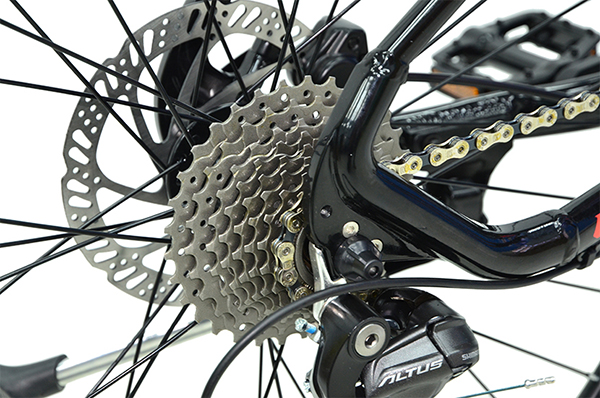 Shimano Altus M370 9S