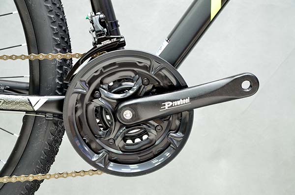 Vận hành linh hoạt với bộ truyền động SHIMANO