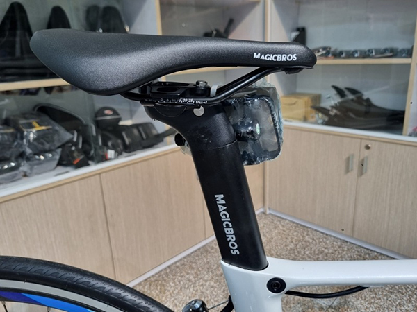yên xe đạp đua MAGICBROS RACING R-3000