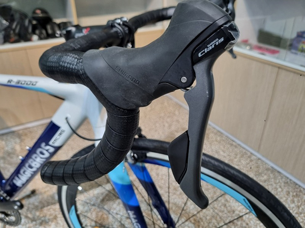 tay phanh xe đạp đua MAGICBROS RACING R-3000