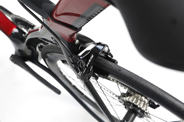 Phanh vành sau Shimano 105
