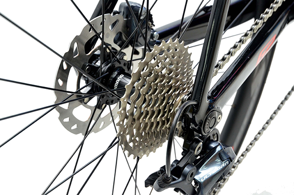 líp xe đạp đua SAVA G2