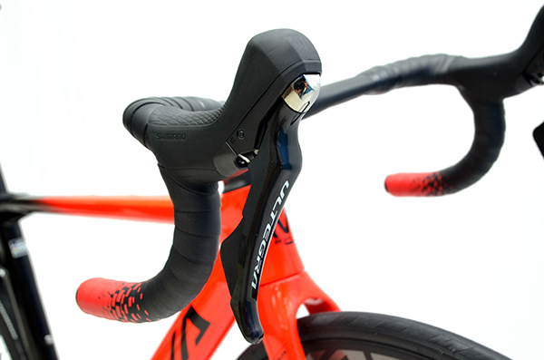 tay phanh xe đạp đua SAVA G2