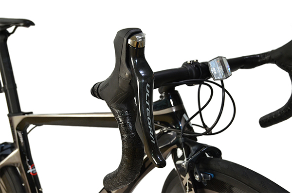 Ghi đông từ sợi Carbon