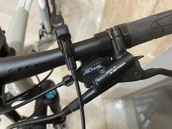 Phanh dầu bóp rất nhẹ nhàng