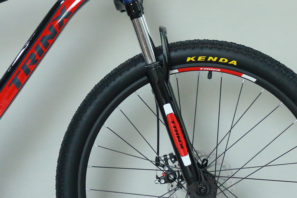 Lốp xe 26 inch to bản, bám đường tốt
