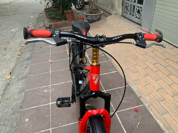 tay lái xe đạp trẻ em Vicky VIC122