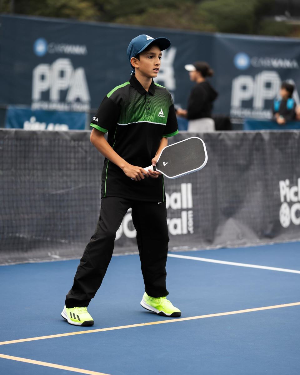 Câu hỏi thường gặp về vợt Pickleball cho người tay yếu