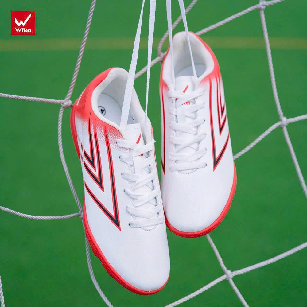 Giày bóng đá Wika Komar - Giá bán tại Thể Thao 365: 359.000VNĐ