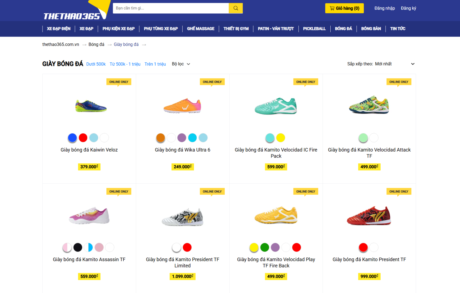 Mua giày đá bóng sân cỏ nhân tạo chính hãng giá tốt? 